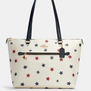 Coach Gallery Tote In Star Print